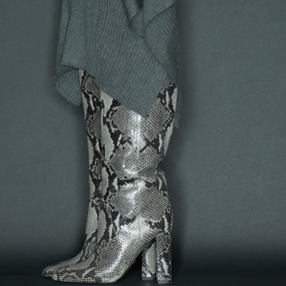 Dvf Gladyss Grey/Python Embossed Boot Size 7.5 - image 1